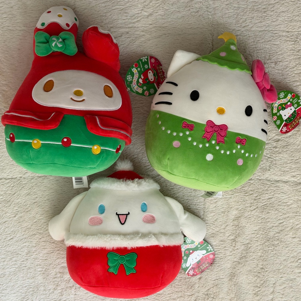 NWT Squishmellow Christmas bundle